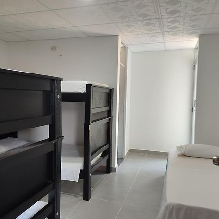 Proyecto Moonlight Apartment Villavieja Luaran gambar