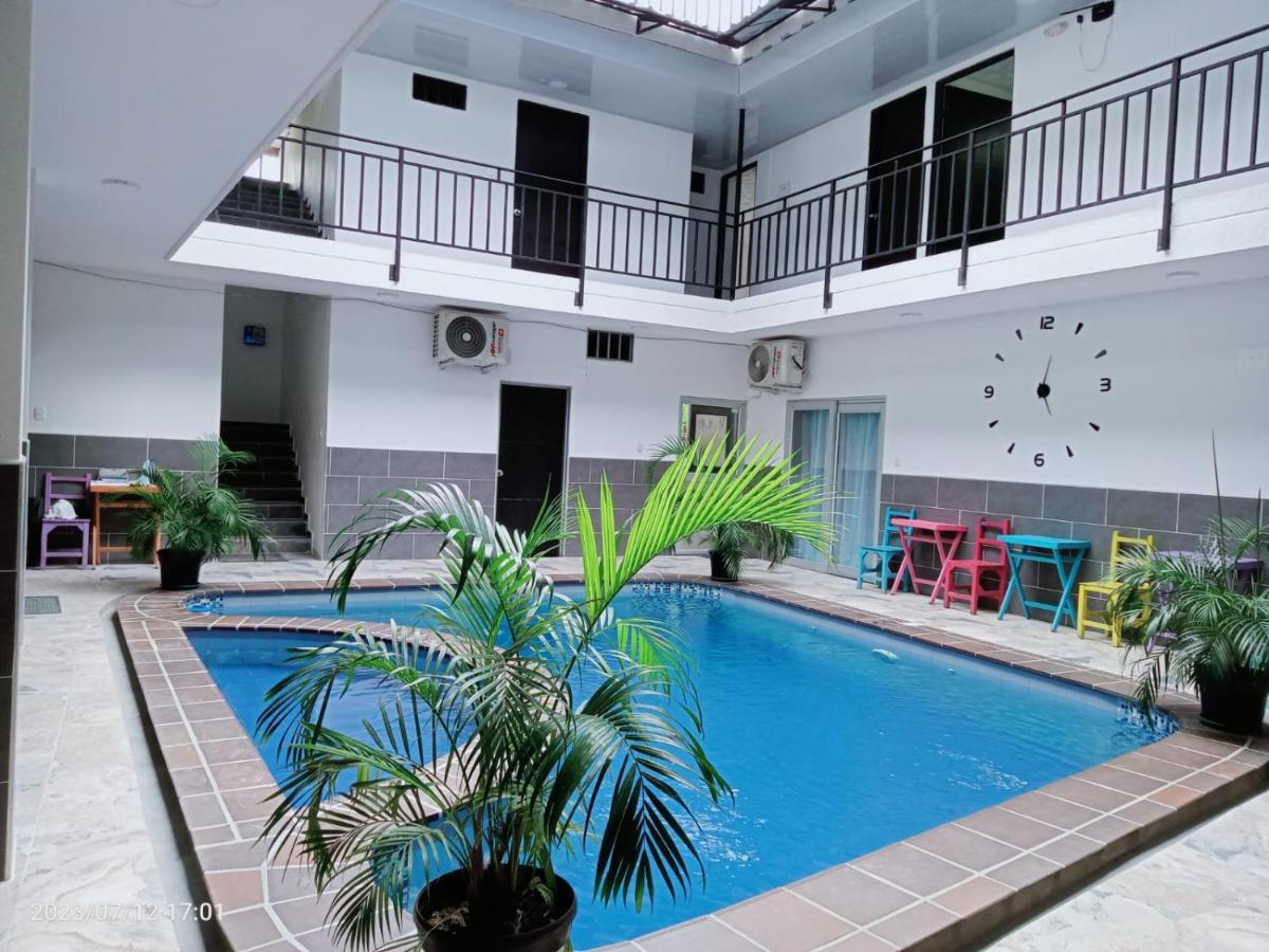 Proyecto Moonlight Apartment Villavieja Luaran gambar