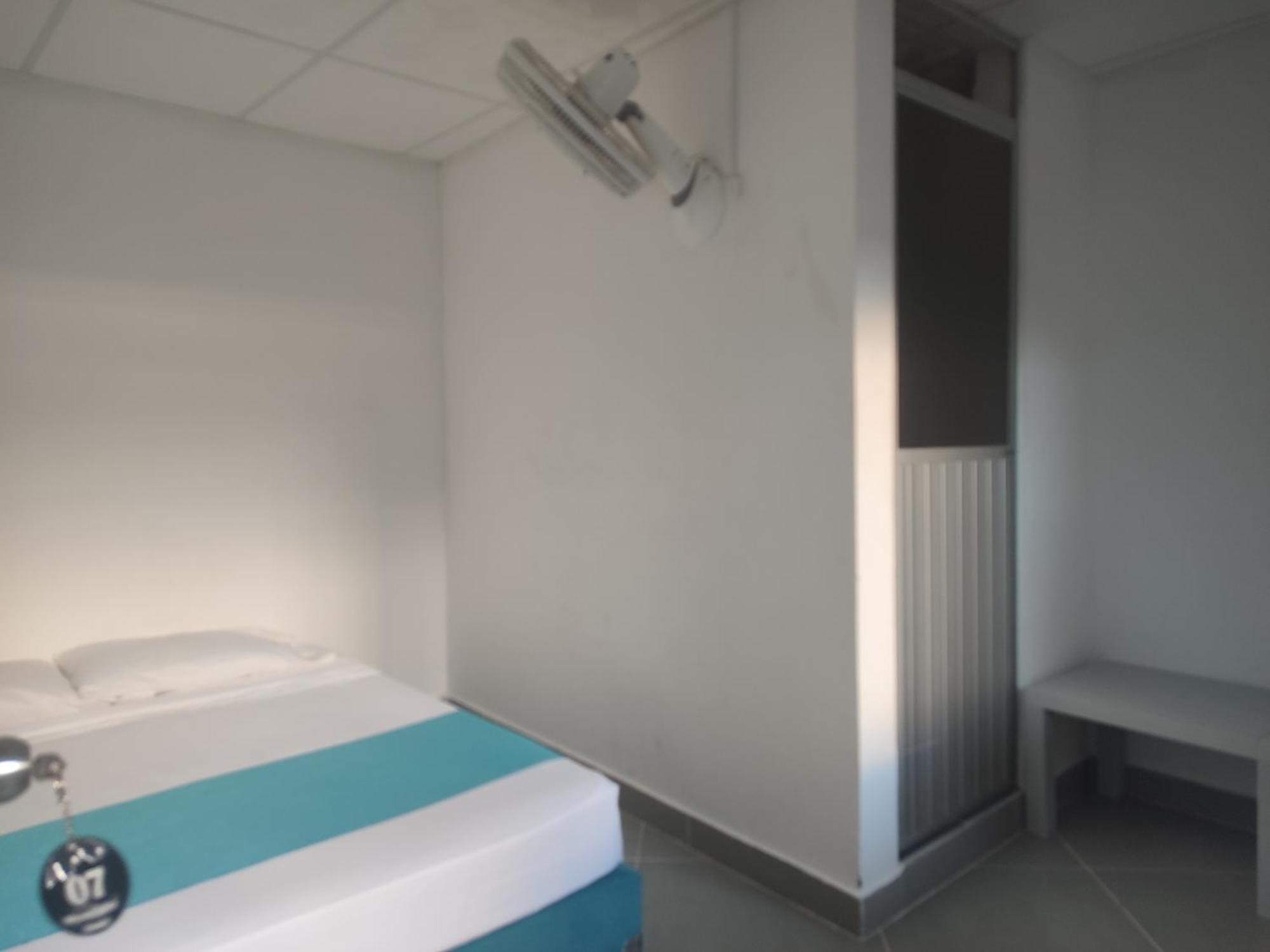 Proyecto Moonlight Apartment Villavieja Luaran gambar